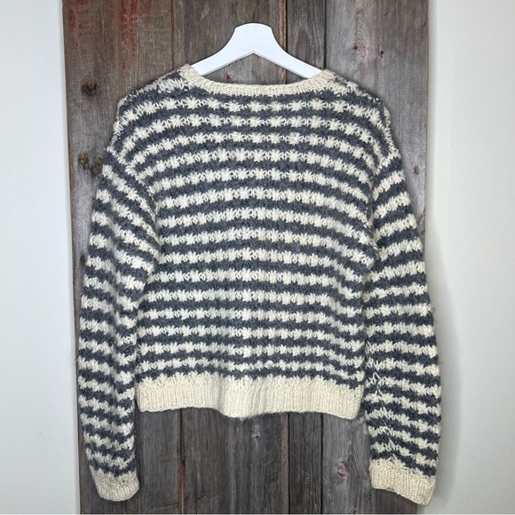 Vintage J. Crew Wool Textured Crochet Knit Striped Crewneck Sweater Medium - Picture 4 of 10